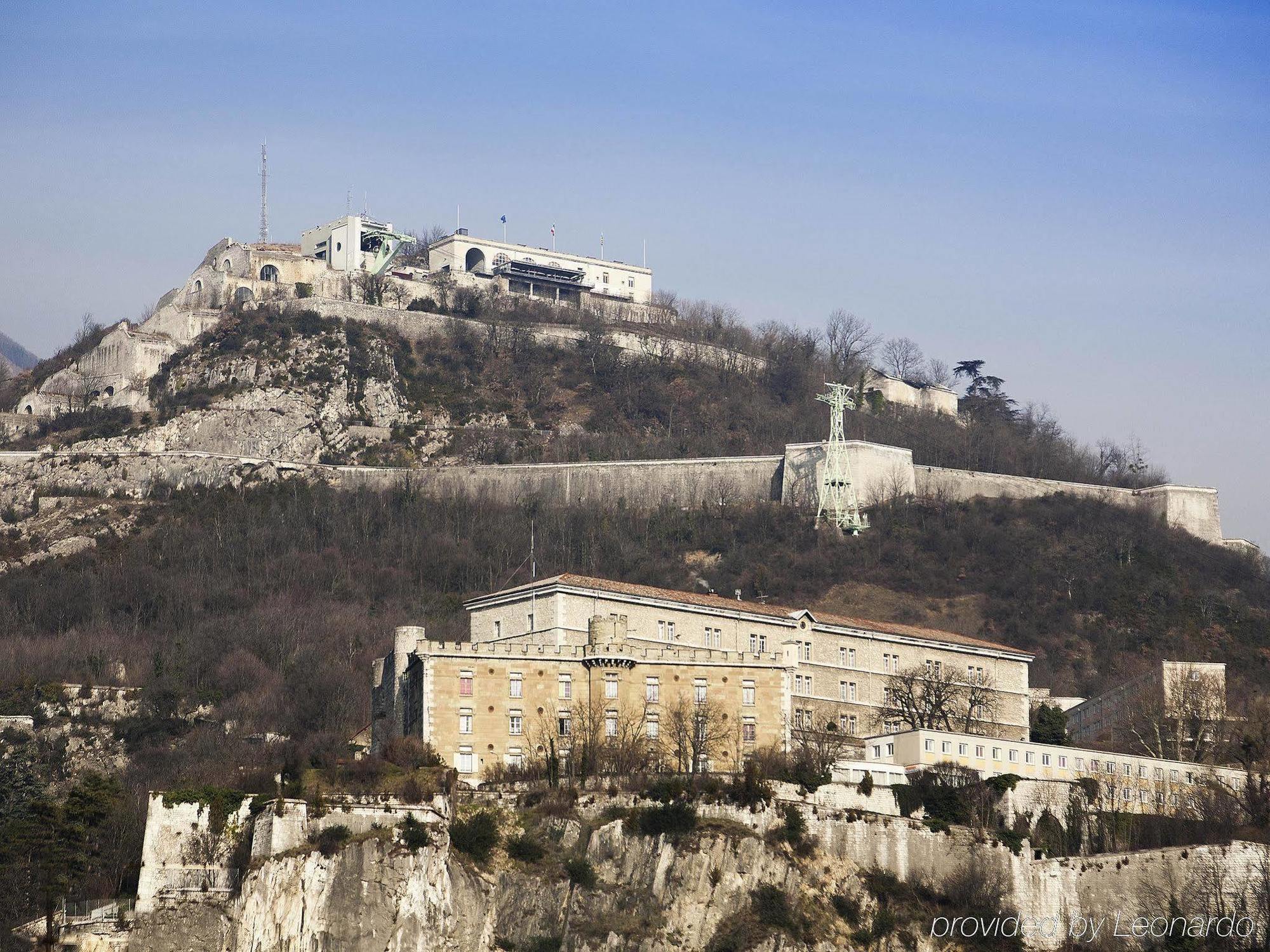 Ibis Styles Grenoble Centre Gare Hotel Bagian luar foto